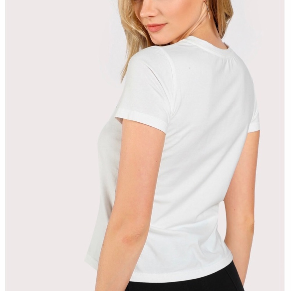 White Graphic T-shirt “FEMINIST AF” - Picture 3 of 6